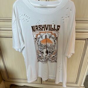 NWOT White Nashville Graphic T-Shirt